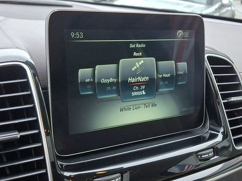 Used 2017 Mercedes-Benz GLS 450 4MATIC image 19