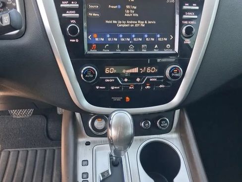 Used 2015 Nissan Murano Platinum w/ Platinum Technology Package FWD image 18