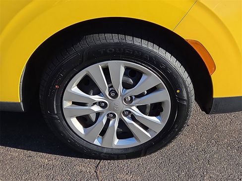 Used 2020 Kia Soul LX image 8