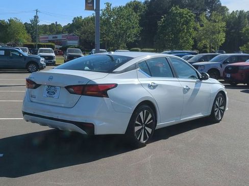 Used 2022 Nissan Altima 2.5 SV FWD image 13