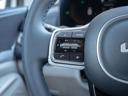 New 2026 Kia Carnival EX image 20