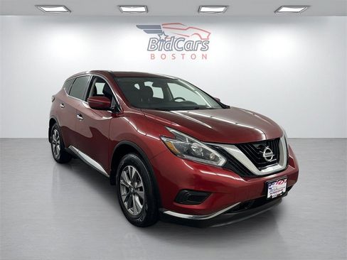 Used 2018 Nissan Murano S image 3