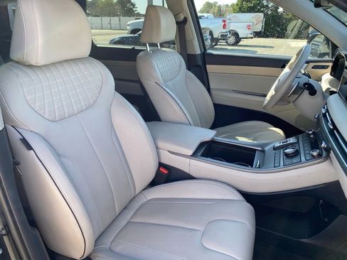 Used 2024 Hyundai Palisade Limited FWD image 25