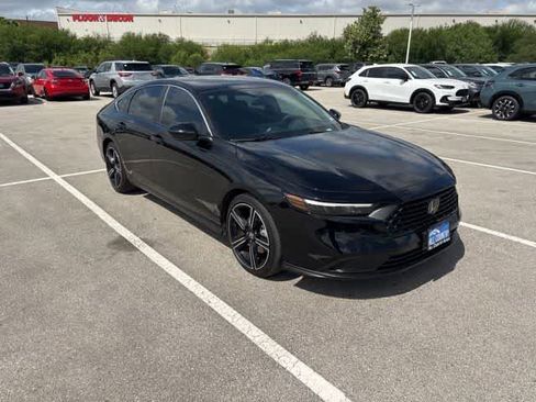 Used 2025 Honda Accord Sport image 7
