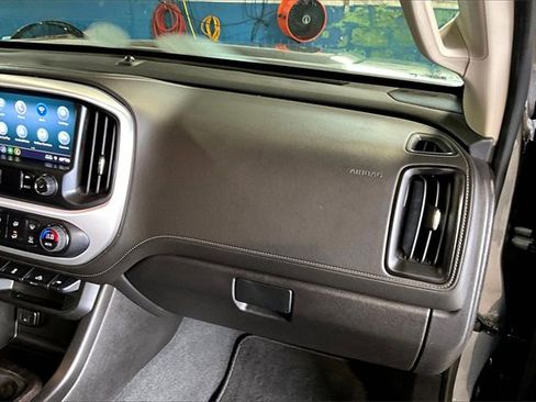 Used 2022 GMC Canyon Elevation image 16