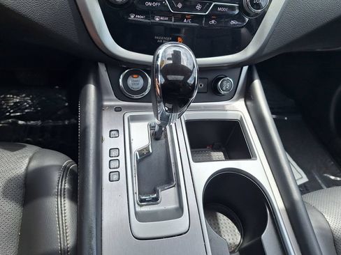 Used 2024 Nissan Murano SL FWD image 17