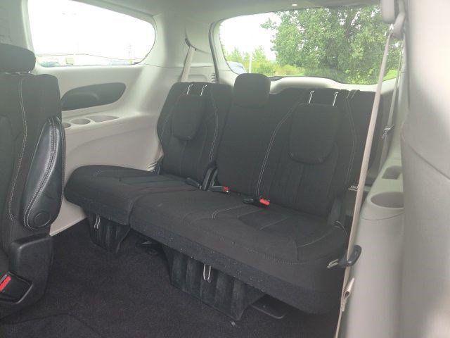 Used 2023 Chrysler Voyager LX FWD image 41