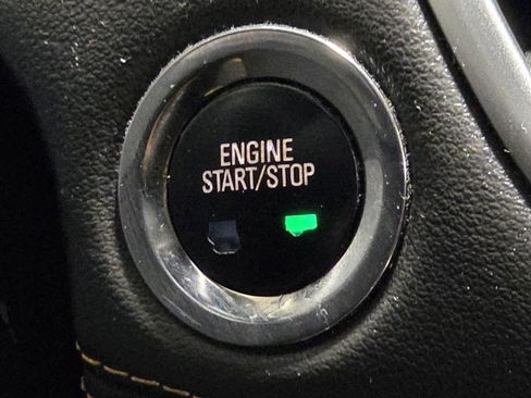 Used 2019 Chevrolet Trax LT w/ LT Convenience Package image 30