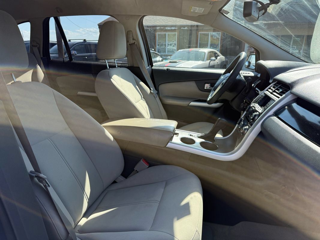 Used 2011 Ford Edge SE w/ 101A Rapid Spec Order Code FWD image 27