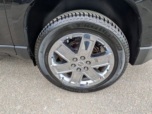 Used 2017 GMC Acadia Limited SLT image 9