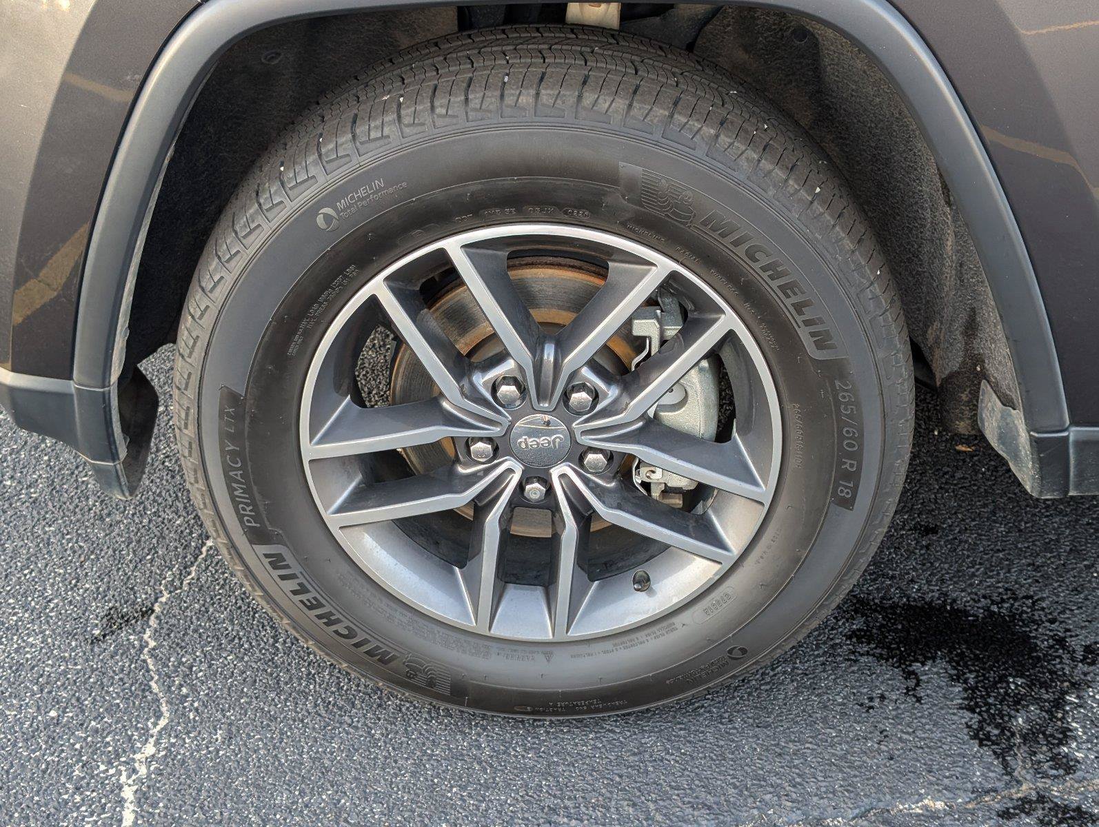 Used 2018 Jeep Grand Cherokee Limited RWD image 11