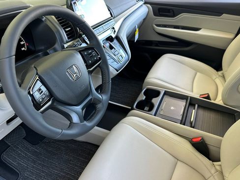 New 2026 Honda Odyssey EX-L image 10