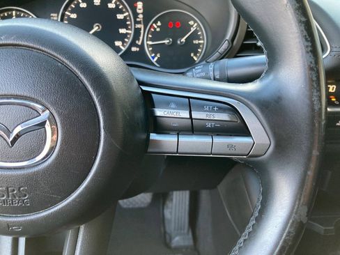 Used 2021 MAZDA MAZDA3 s FWD image 18