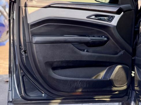 Used 2015 Cadillac SRX Luxury w/ Driver Awareness Package image 10