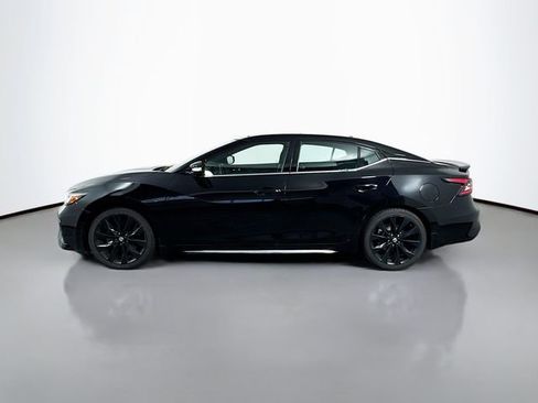 Used 2021 Nissan Maxima SR w/ Sport Mat Group FWD image 3