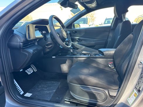 Certified 2026 Hyundai Elantra Sport FWD image 9