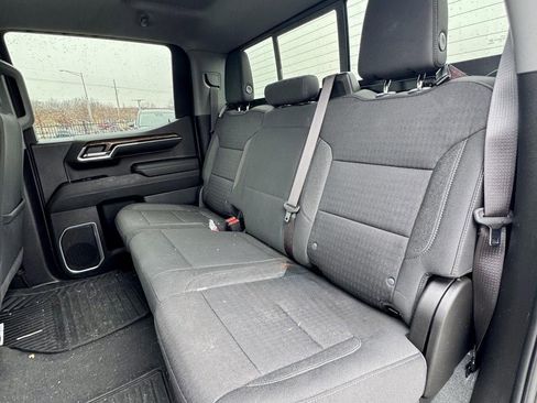 Used 2023 Chevrolet Silverado 1500 LT w/ Convenience Package II image 9