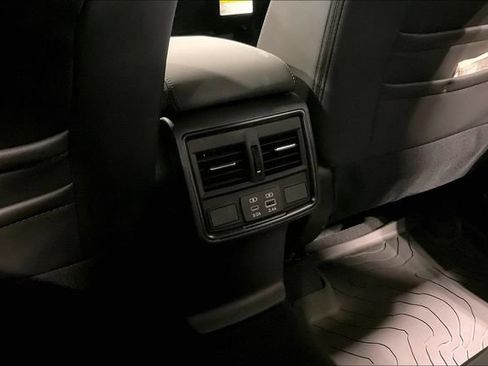 Used 2025 Subaru Forester Sport AWD/4WD image 34