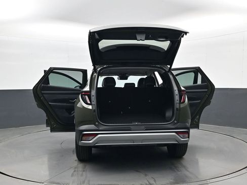 Certified 2025 Hyundai Tucson SEL image 32