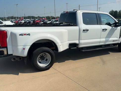 Used 2024 Ford F350 XLT image 7