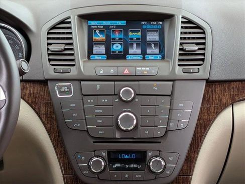 Used 2013 Buick Regal Premium FWD image 13