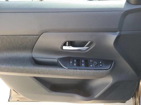 New 2026 Nissan Kicks SV w/ Cold Weather Package FWD image 16