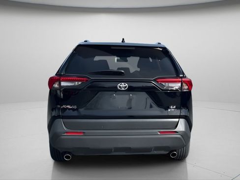 Used 2025 Toyota RAV4 LE image 5