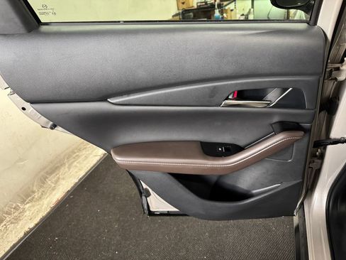 Used 2024 MAZDA CX-30 AWD 2.5 S w/ Premium Package image 16