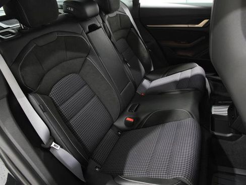 Used 2025 Porsche Taycan 4S image 23