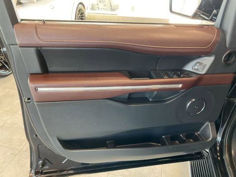 Certified 2022 Ford Expedition Limited image 17