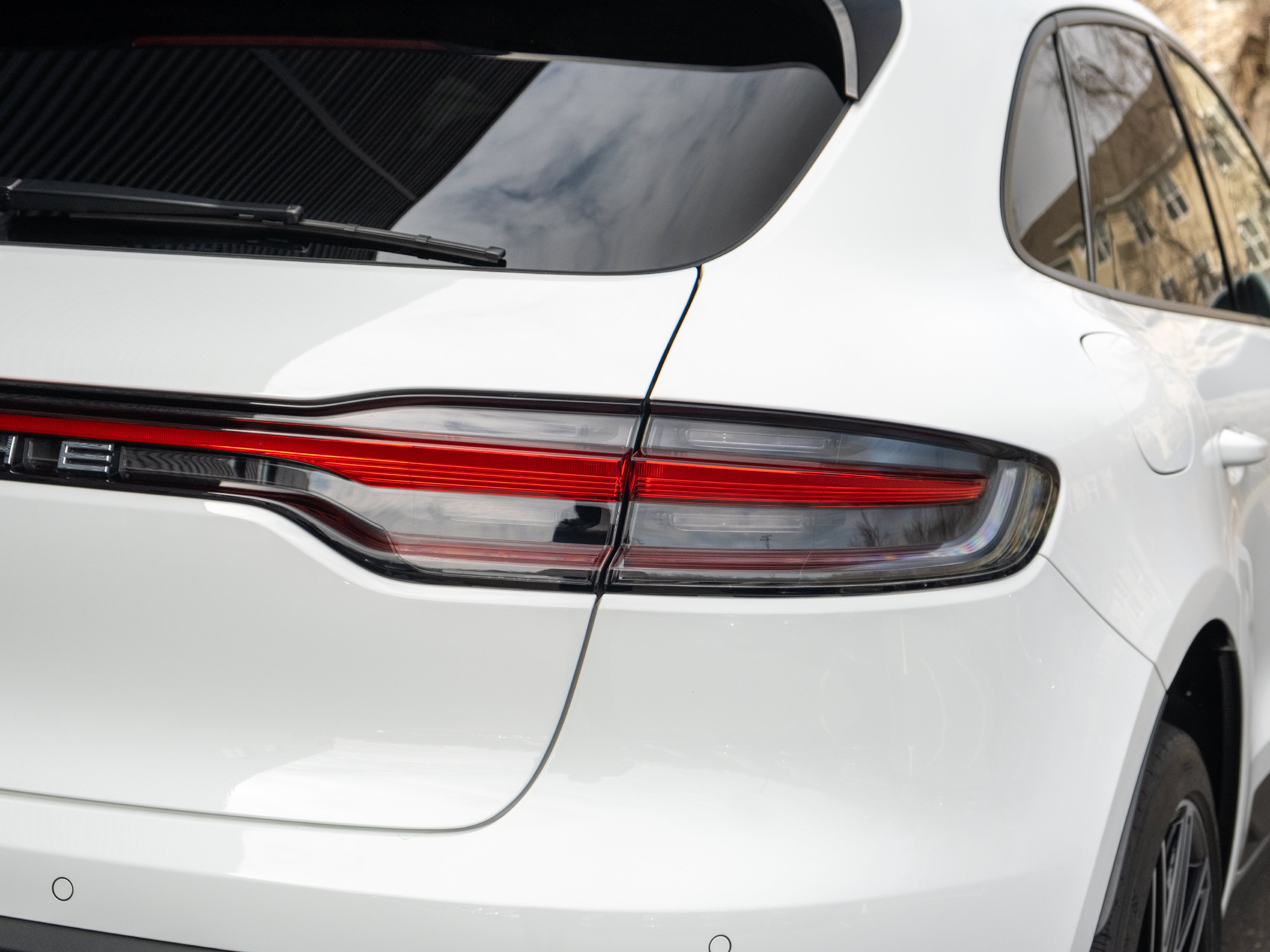 Certified 2026 Porsche Macan AWD/4WD image 16