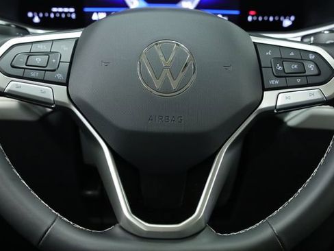 New 2026 Volkswagen Taos SE FWD image 13