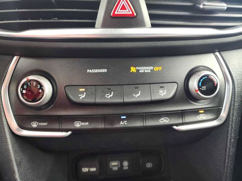 Used 2019 Hyundai Santa Fe SE FWD image 26