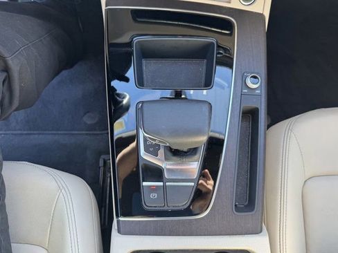 Used 2023 Audi Q5 2.0T Premium w/ Convenience Package image 20