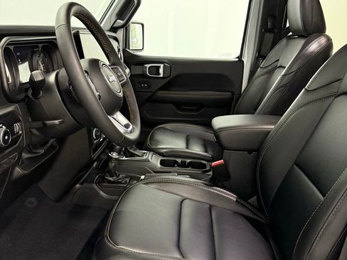 Used 2024 Jeep Wrangler Sahara w/ Technology Group image 15