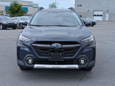 Used 2025 Subaru Outback Limited XT AWD/4WD image 9
