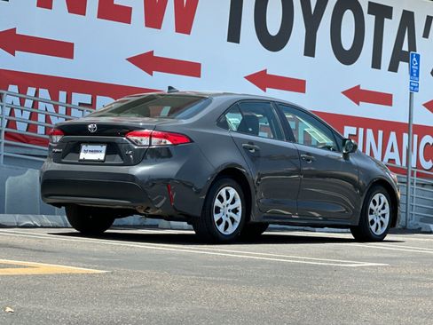 Used 2024 Toyota Corolla LE FWD image 5