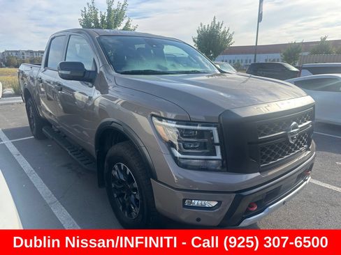 Used 2023 Nissan Titan PRO-4X w/ Pro-4x Convenience Package AWD/4WD image 1