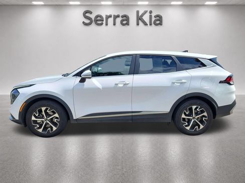 Used 2025 Kia Sportage EX FWD image 2