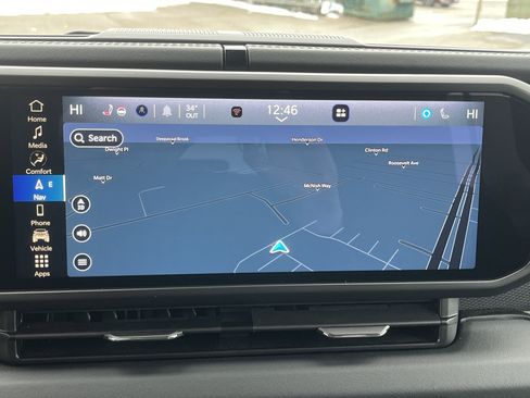 Used 2024 Jeep Wrangler Rubicon w/ Technology Group image 26