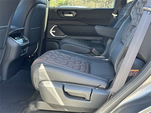 New 2026 Nissan Armada Platinum image 16