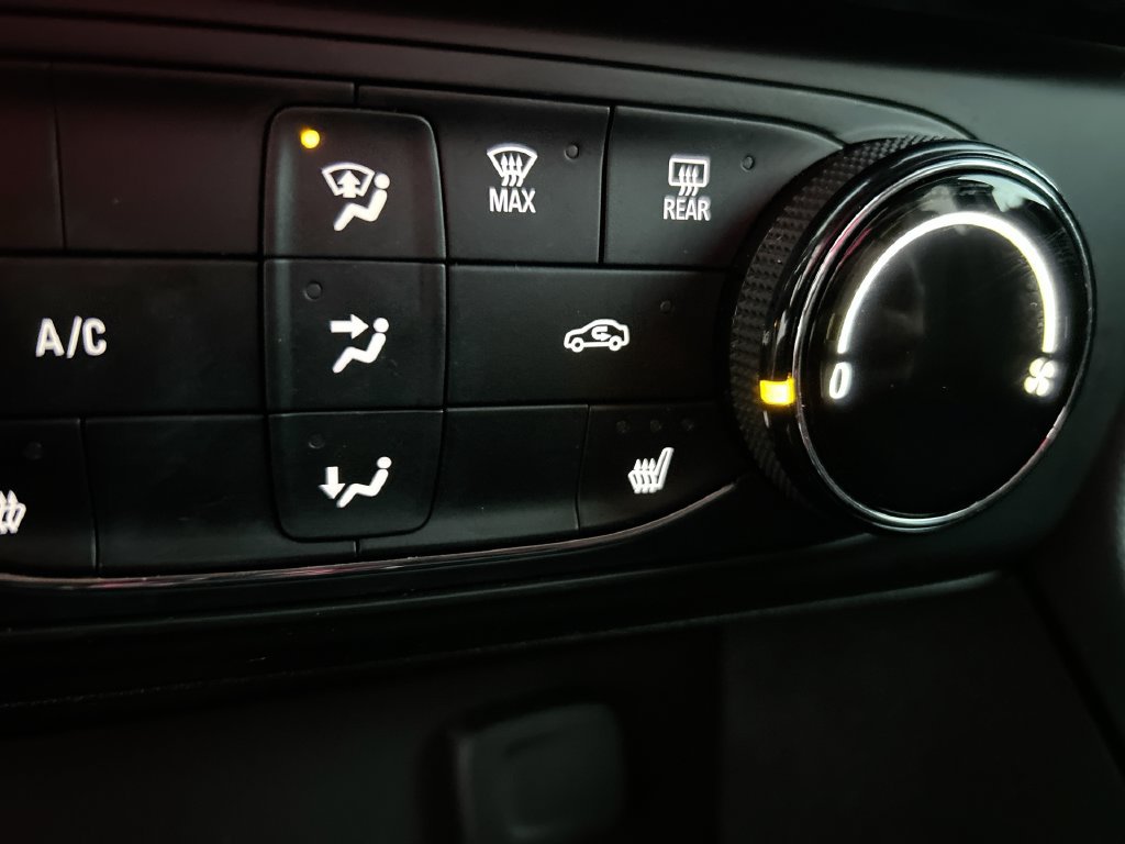 Used 2024 Buick Encore GX Preferred w/ Comfort Package FWD image 31
