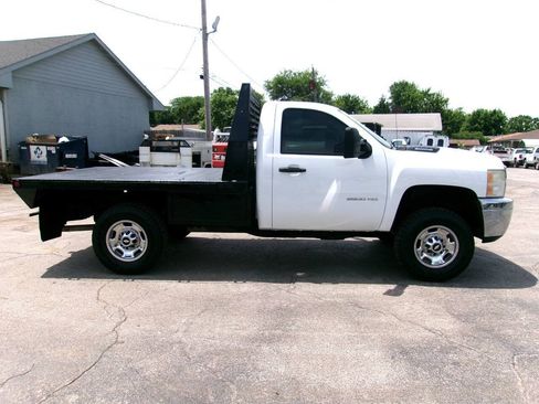 Used 2011 Chevrolet Silverado 2500 W/T AWD/4WD image 5