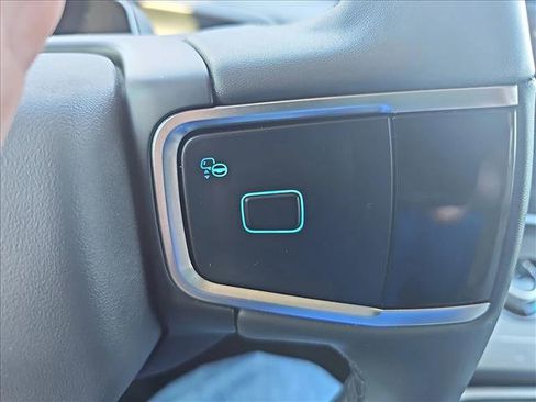 New 2025 Ford Expedition Active image 25