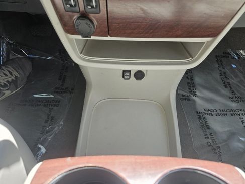 Used 2013 Toyota Sienna XLE AWD/4WD image 21