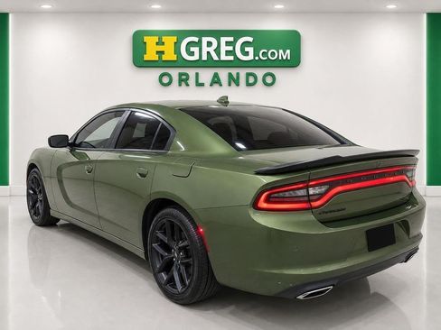 Used 2022 Dodge Charger SXT w/ Blacktop Package RWD image 2