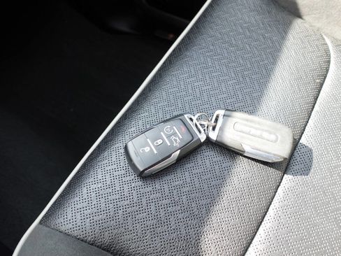 Used 2022 RAM 1500 Laramie AWD/4WD image 47