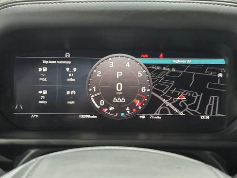 Used 2023 Land Rover Defender 110 X AWD/4WD image 11