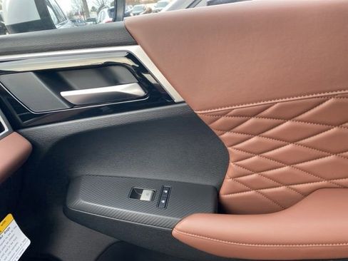 New 2025 Mitsubishi Outlander SEL image 33
