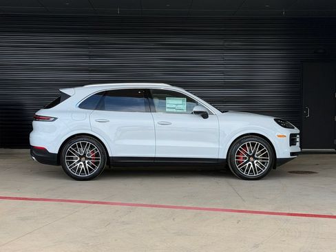 New 2026 Porsche Cayenne S AWD/4WD image 10